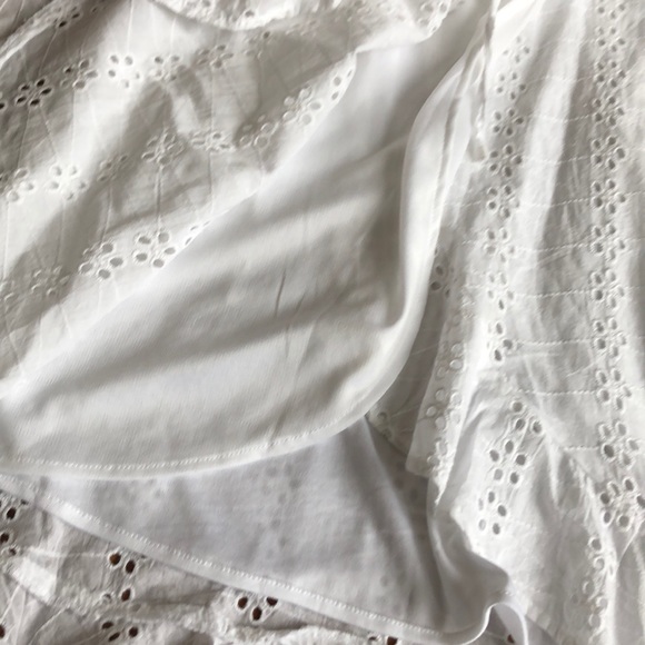 Nwt Gorgeous Eyelet lace   wrap dress - Picture 3 of 6